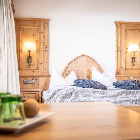 Anthony'S Alpin Hotel Garni Lech am Arlberg Bagian luar foto