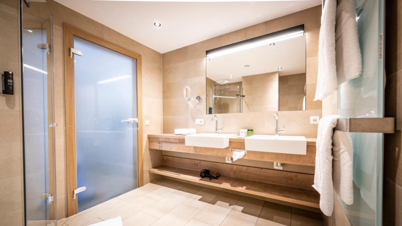 Anthony'S Alpin Hotel Garni Lech am Arlberg Bagian luar foto
