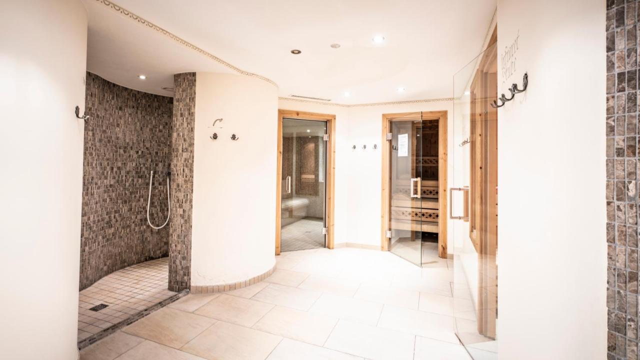 Anthony'S Alpin Hotel Garni Lech am Arlberg Bagian luar foto