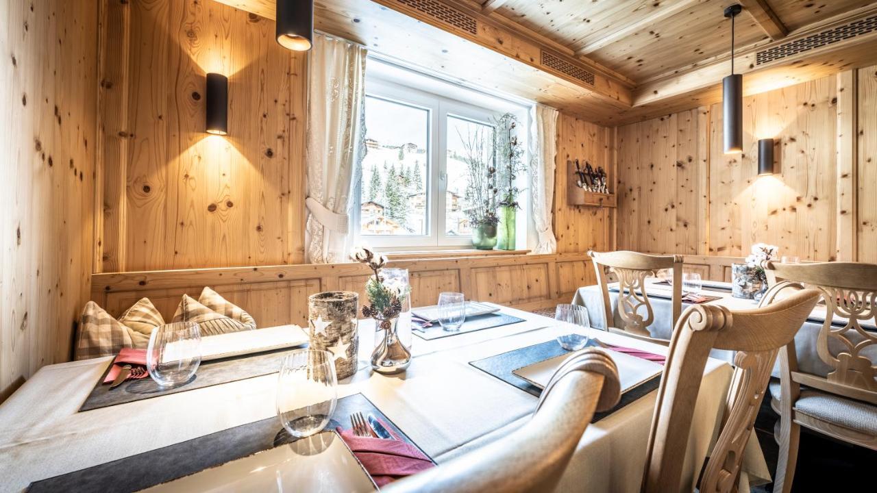 Anthony'S Alpin Hotel Garni Lech am Arlberg Bagian luar foto