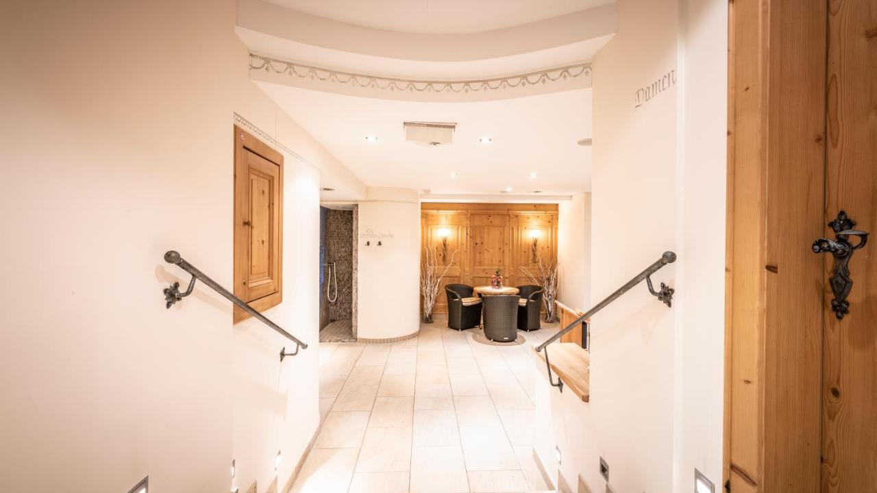 Anthony'S Alpin Hotel Garni Lech am Arlberg Bagian luar foto