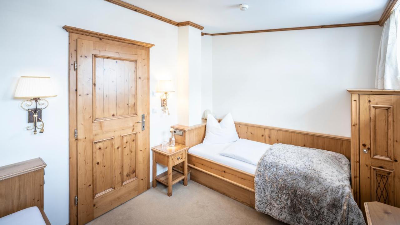Anthony'S Alpin Hotel Garni Lech am Arlberg Bagian luar foto